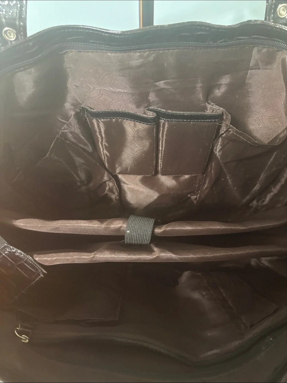 JM New York Women’s Croc-Embossed Laptop Tote Bag in Black - Picture 10 of 11